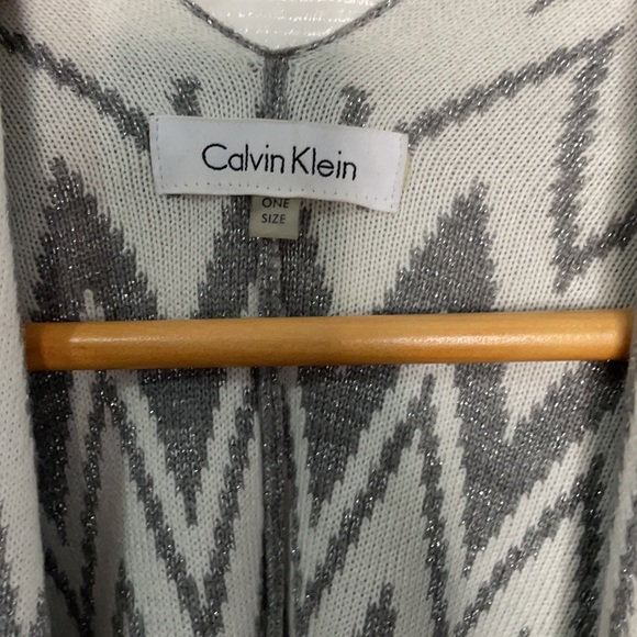 Calvin Klein poncho - Picture 5 of 6